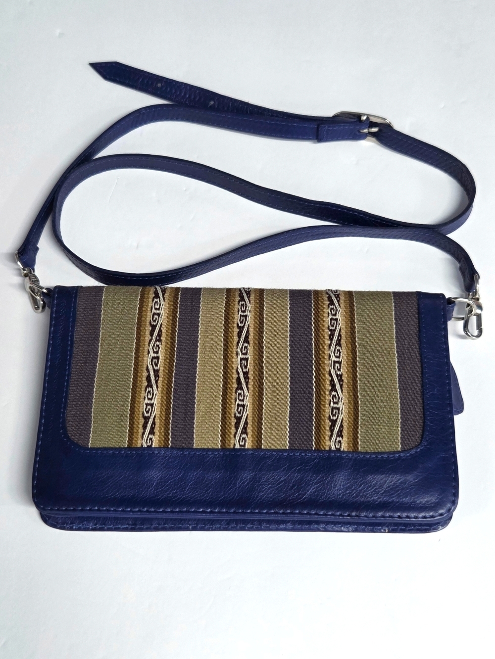 Arte Andino Handwoven Lamb Wool & Leather Crossbody EUC